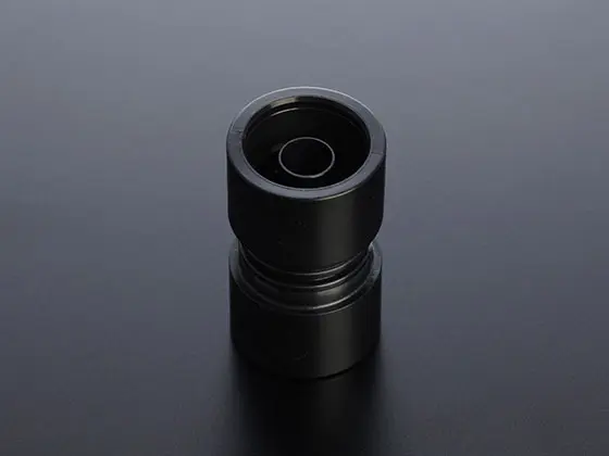 エアブレーキの配管継手　偏肉部品